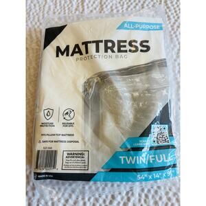 NIB 91 in. x 54 in. x 14 in. Twin and Full Mattress protection Bag